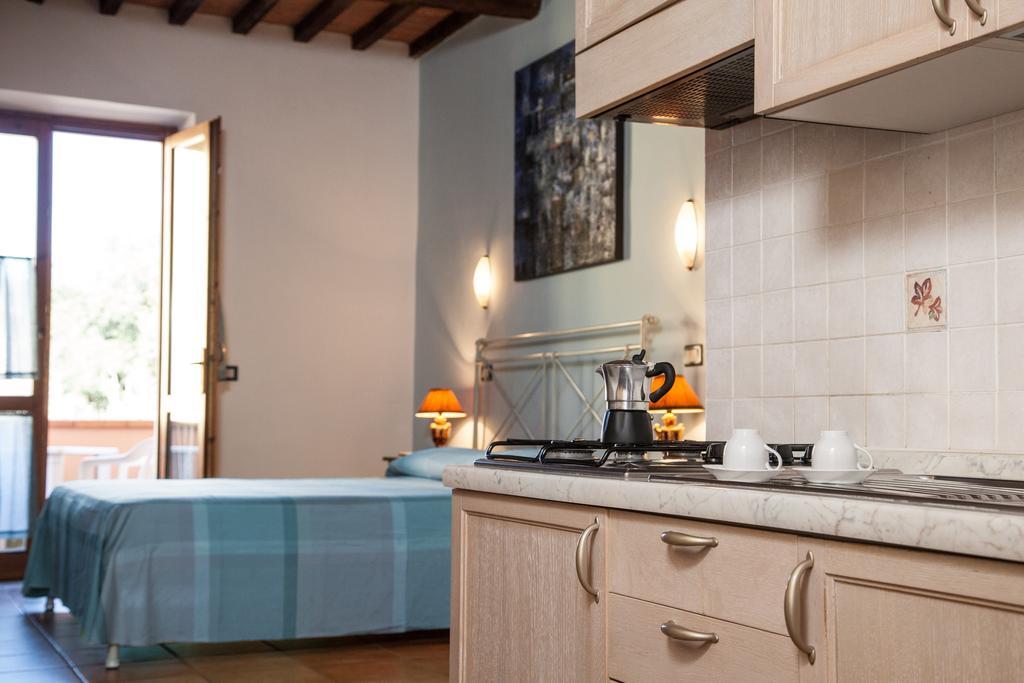 Residence Il Granaio Riparbella Bilik gambar